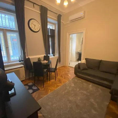 Berger Апартаменты *